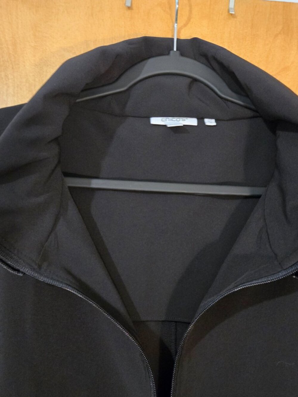 Chico's Women Black Two-way Zip Funnel Neck Active Vest Size 18 Athleisure - Picture 4 of 11